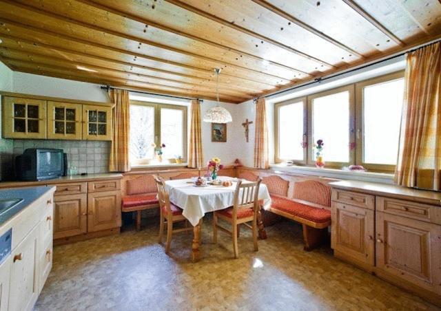 Ederhof Pensión 3*